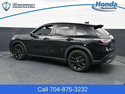 Used 2023 Honda HR-V Sport image 6