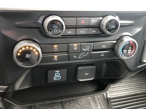 New 2026 Ford F250 XL w/ XL Chrome Package image 20