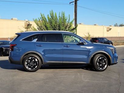 New 2026 Kia Sorento S w/ S Panoramic Sunroof Package