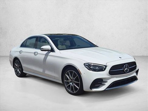 Used 2023 Mercedes-Benz E 450 4MATIC Sedan image 3