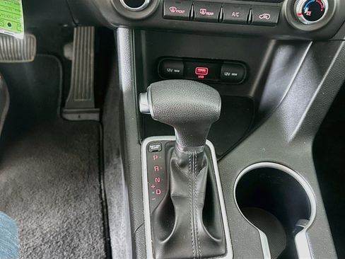 Used 2022 Kia Sportage LX FWD image 23