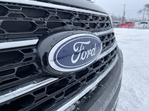 Certified 2020 Ford Explorer XLT w/ Equipment Group 202A image 25