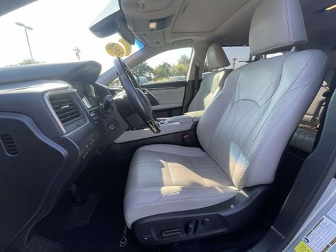Used 2018 Lexus RX 350L Luxury w/ Accessory Package AWD/4WD image 17
