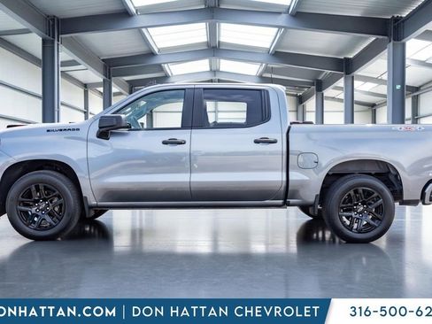 Used 2022 Chevrolet Silverado 1500 Custom w/ LPO, Blackout Package AWD/4WD image 2
