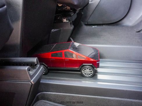 Used 2024 Tesla Cybertruck Cyberbeast image 22