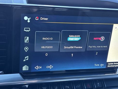 Used 2024 Chevrolet Silverado 2500 LTZ w/ LTZ Convenience Package image 40