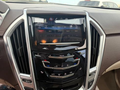 Used 2016 Cadillac SRX Luxury w/ Trailering Package FWD image 17