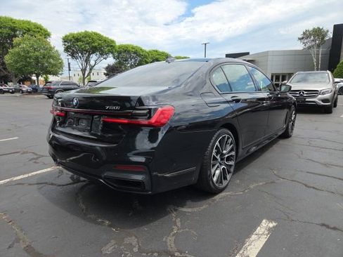 Used 2020 BMW 750i xDrive w/ Autobahn Package AWD/4WD image 3