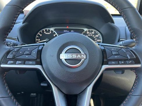 Certified 2025 Nissan Altima 2.5 SR w/ SR Premium Package image 8