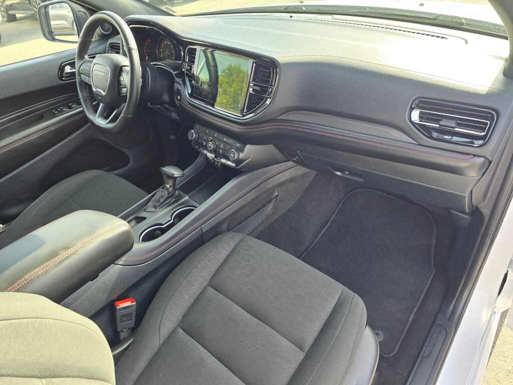 Used 2025 Dodge Durango GT AWD/4WD image 12