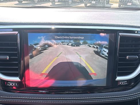 New 2026 Chrysler Pacifica Select image 15