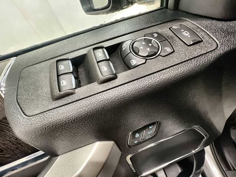 Used 2020 Ford F250 Lariat w/ Chrome Package image 15