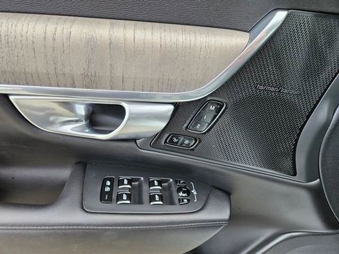Used 2023 Volvo S90 B6 Plus w/ Protection Package Premier image 24