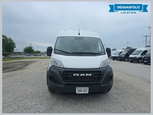 Used 2023 RAM ProMaster 2500 FWD image 1
