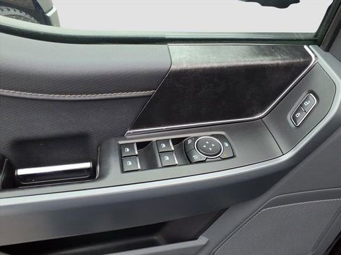 Used 2022 Ford F150 XLT w/ Equipment Group 302A High image 17