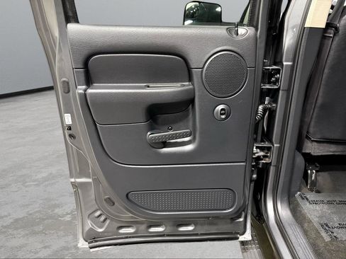 Used 2004 Dodge Ram 3500 Truck SLT w/ Trailer Tow Group image 31