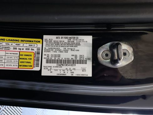 Used 2024 Ford Mustang GT RWD image 34