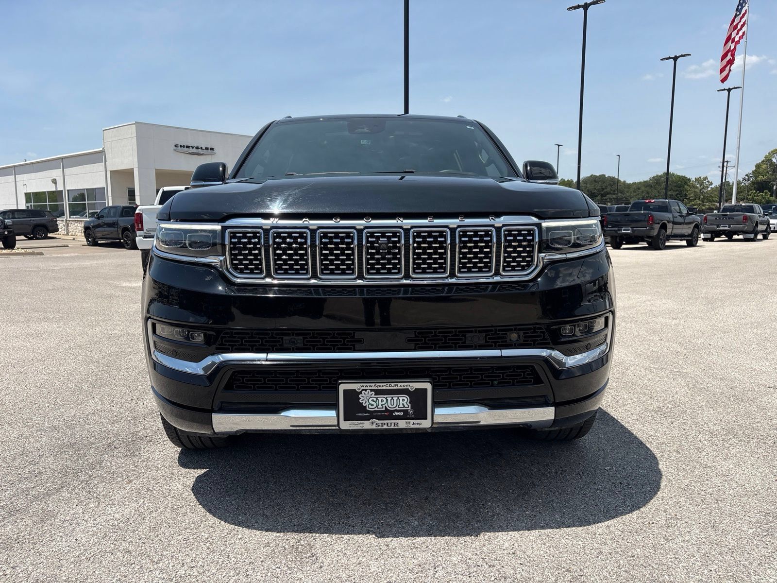 Used 2023 Jeep Grand Wagoneer L Series III AWD/4WD image 9