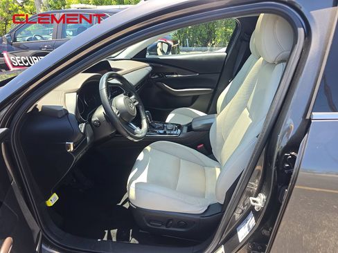 Used 2023 MAZDA CX-30 AWD 2.5 S w/ Premium Package image 3