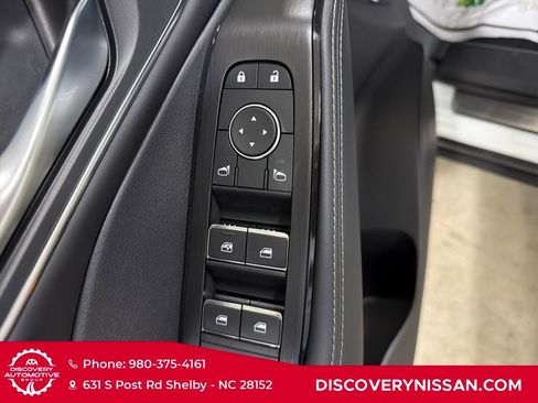 New 2026 Nissan Rogue Platinum w/ Platinum Premium Package AWD/4WD image 12