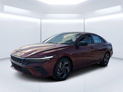 New 2025 Hyundai Elantra Sport FWD image 7