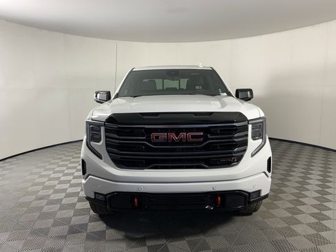 Used 2025 GMC Sierra 1500 AT4 w/ AT4 Premium Package image 4