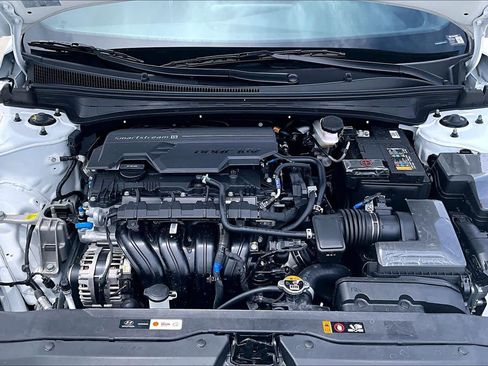 Used 2026 Hyundai Elantra Sport FWD image 29