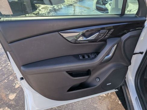 Used 2019 Chevrolet Blazer Premier w/ Sun and Wheels Package image 14