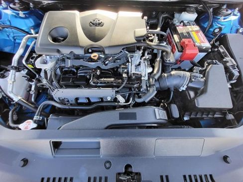 Used 2020 Toyota Camry SE FWD image 10