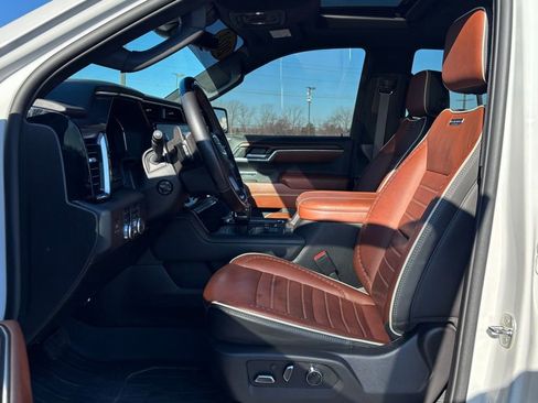 Used 2024 GMC Sierra 1500 Denali Ultimate image 18