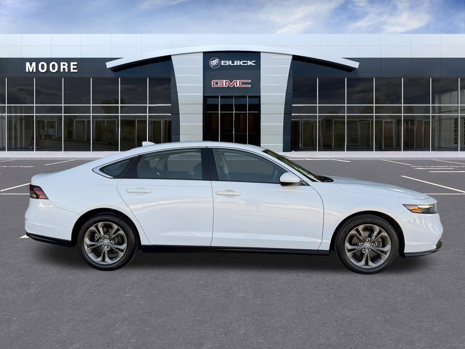 Used 2023 Honda Accord EX image 2