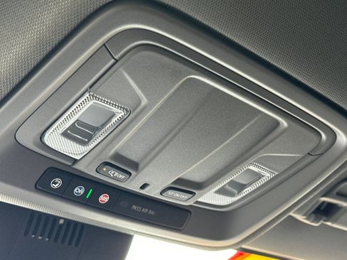 Used 2026 GMC Sierra 1500 Elevation image 23