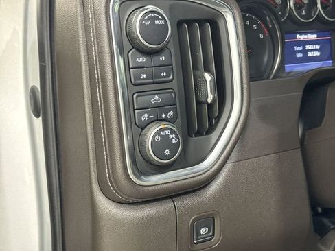 Used 2020 Chevrolet Silverado 1500 LT w/ All-Star Edition AWD/4WD image 34