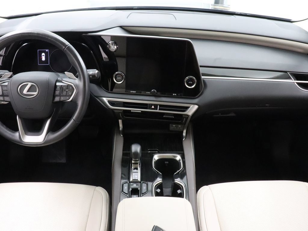 Used 2024 Lexus RX 350 FWD w/ Technology Package image 18
