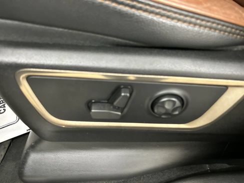Used 2022 RAM 1500 Limited AWD/4WD image 10