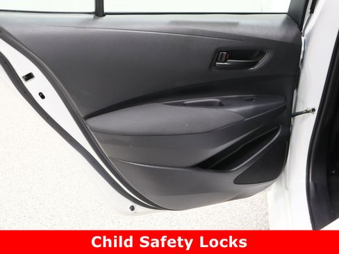 Used 2023 Toyota Corolla LE image 23