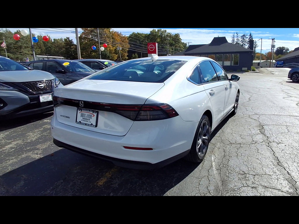 Used 2023 Honda Accord EX image 7