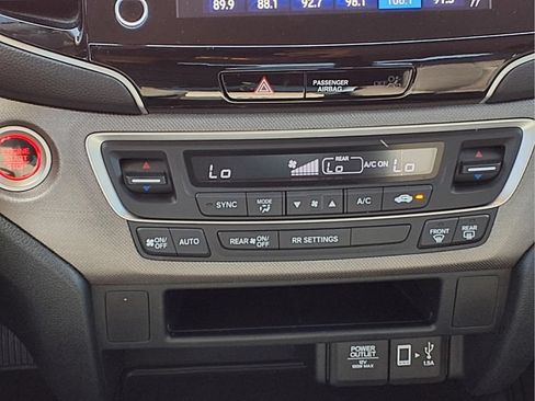 Used 2023 Honda Ridgeline Sport image 15