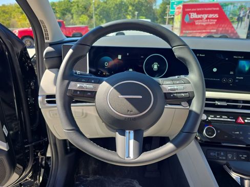 New 2026 Hyundai Tucson SEL image 13