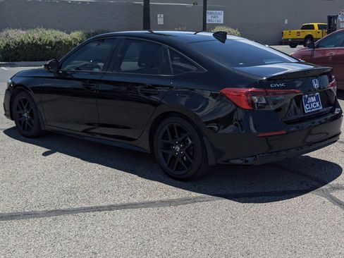 Used 2022 Honda Civic Sport image 4