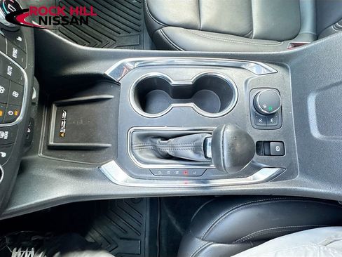 Used 2023 Chevrolet Traverse LT image 23