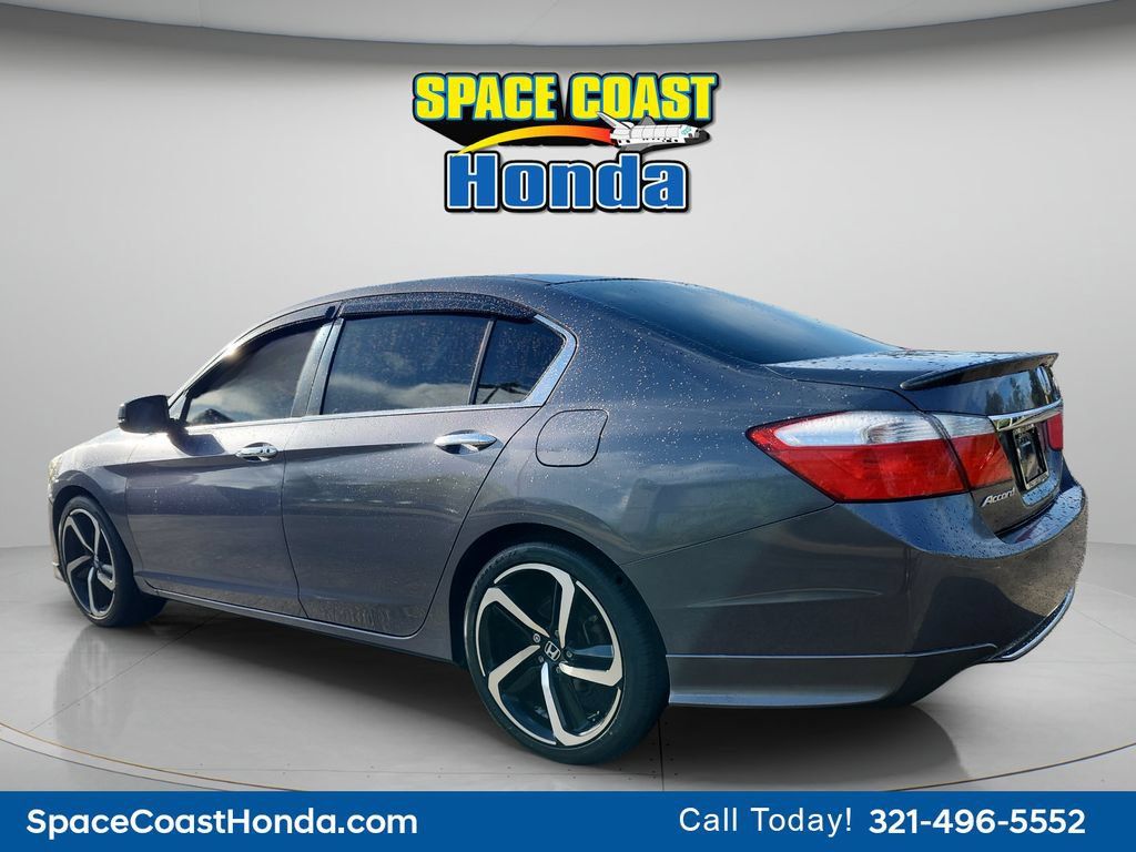 Used 2015 Honda Accord EX image 5
