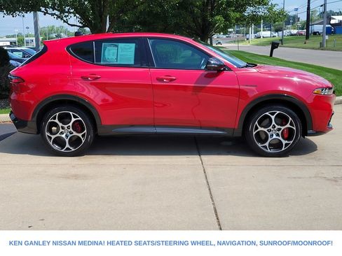 Used 2024 Alfa Romeo Tonale Veloce AWD/4WD image 2