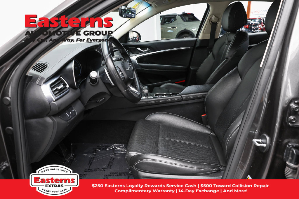 Used 2025 Genesis G70 2.5T RWD image 15