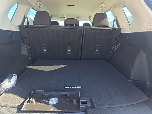 New 2026 Nissan Rogue SV w/ Cold Weather Package image 33