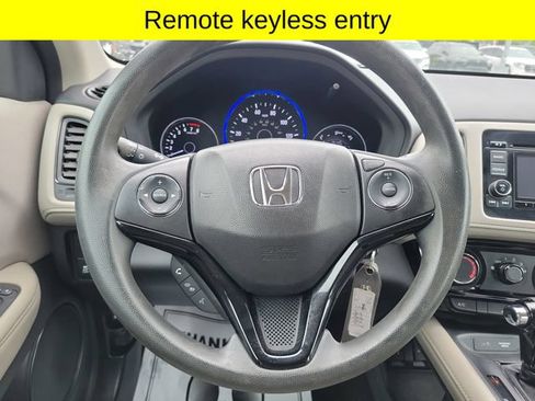 Used 2018 Honda HR-V LX image 10