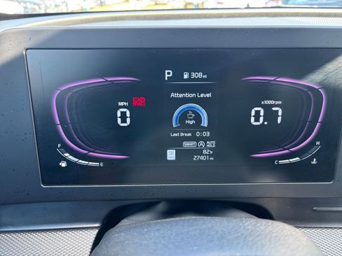 Used 2025 Kia Sportage LX image 40