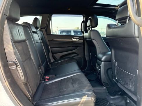 Used 2021 Jeep Grand Cherokee Laredo X AWD/4WD image 12