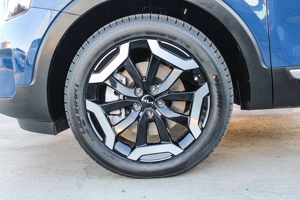 Used 2025 Kia Telluride S FWD image 12
