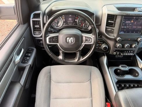 Used 2022 RAM 1500 Big Horn AWD/4WD image 14